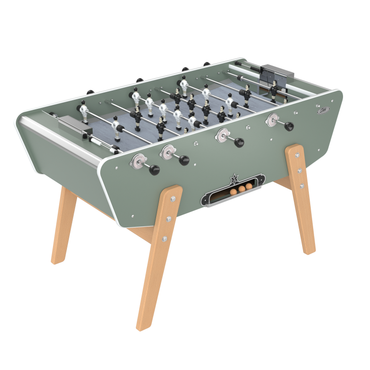 Baby-foot Stella Star coloris vert eucalyptus, une édition contemporaine avec caisse style bateau et pieds en hêtre.