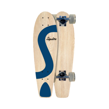 Skate cruiser bleu by Squête en bois de frêne local, fabriqué et assemblé artisanalement dans le Nord de la France.