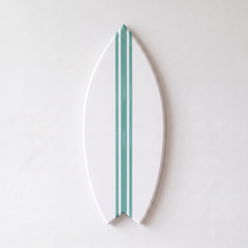 Base blanche, lignes vert jade