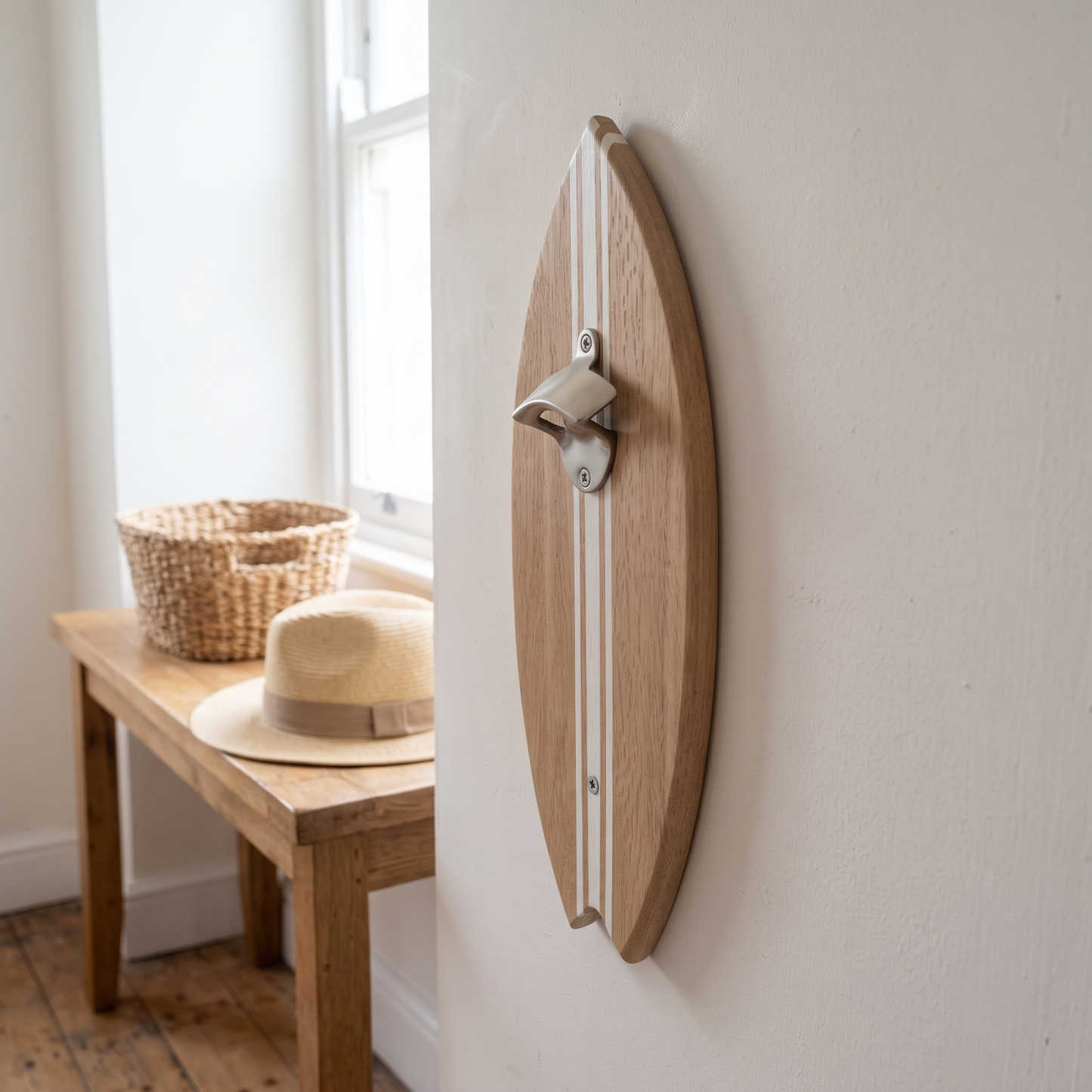 Décapsuleur Mural Surf en Bois – Lignes Blanches
