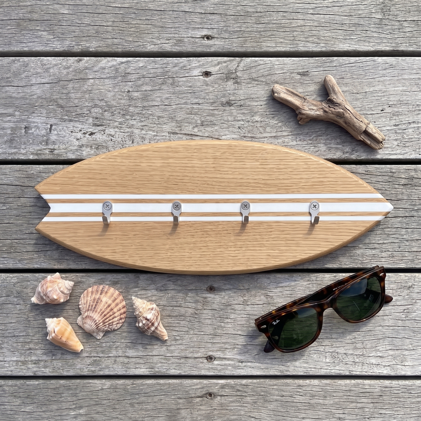 Porte-clés mural surf en bois - Chêne Lignes Blanches