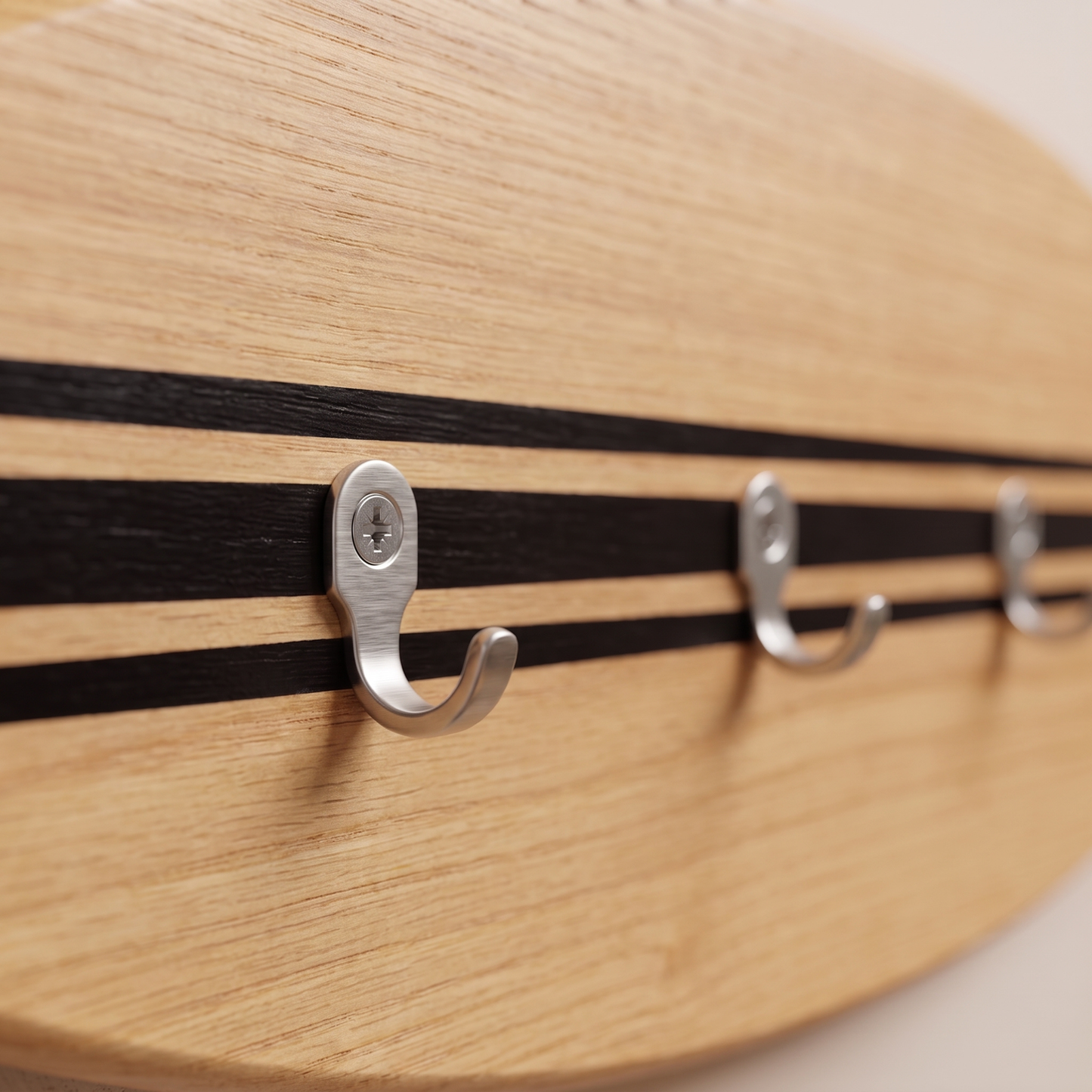 Porte-clés mural surf en bois - Chêne Lignes Noires