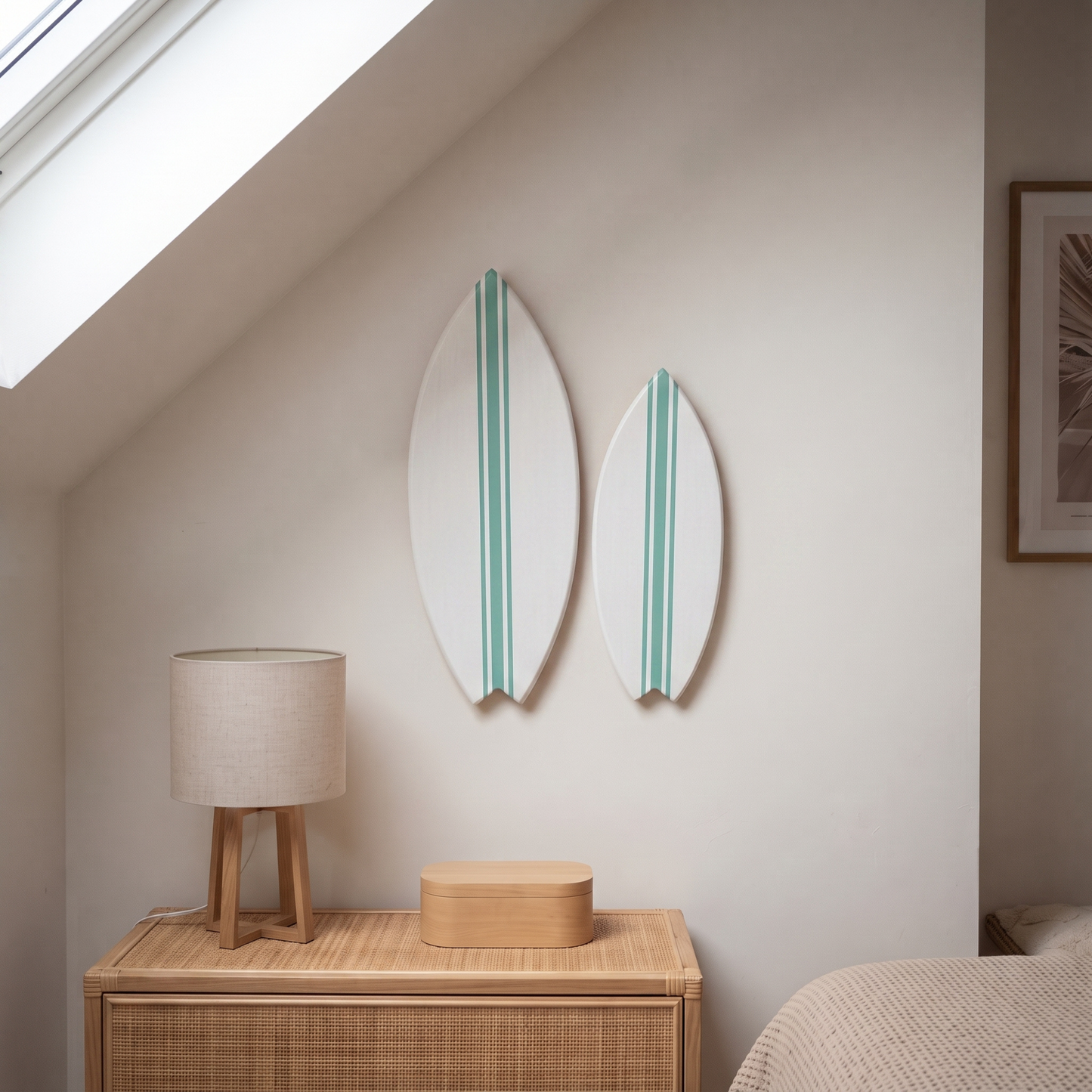 Planche de Surf déco - Base blanche, lignes vert jade