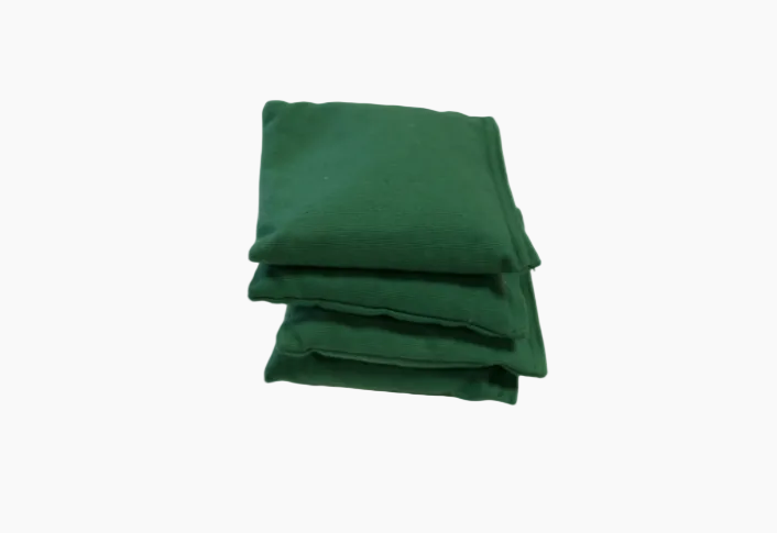 acs de maïs verts de haute qualité, inclus avec la planche de Cornhole Stella pour des parties conviviales en extérieur.