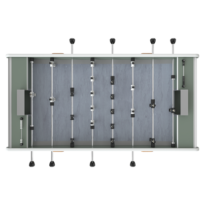 Vue aérienne de la surface de jeu du Stella Home vert, idéal pour les techniques de balles sautées et le contrôle précis.